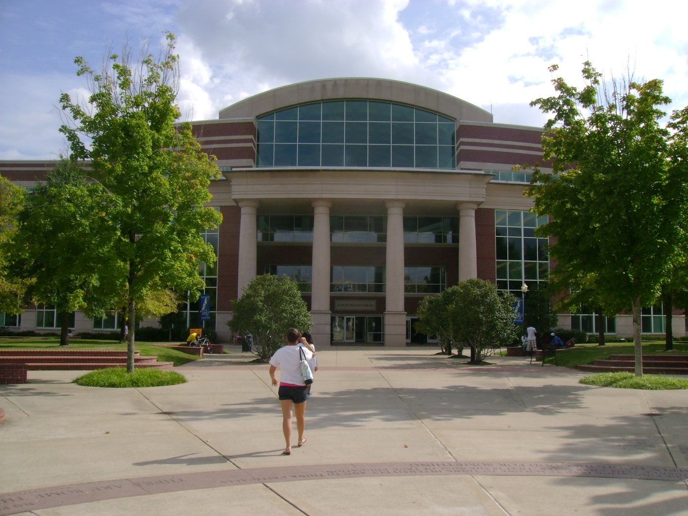 James E. Walker Library exterior on the Middle Tennessee State University campus