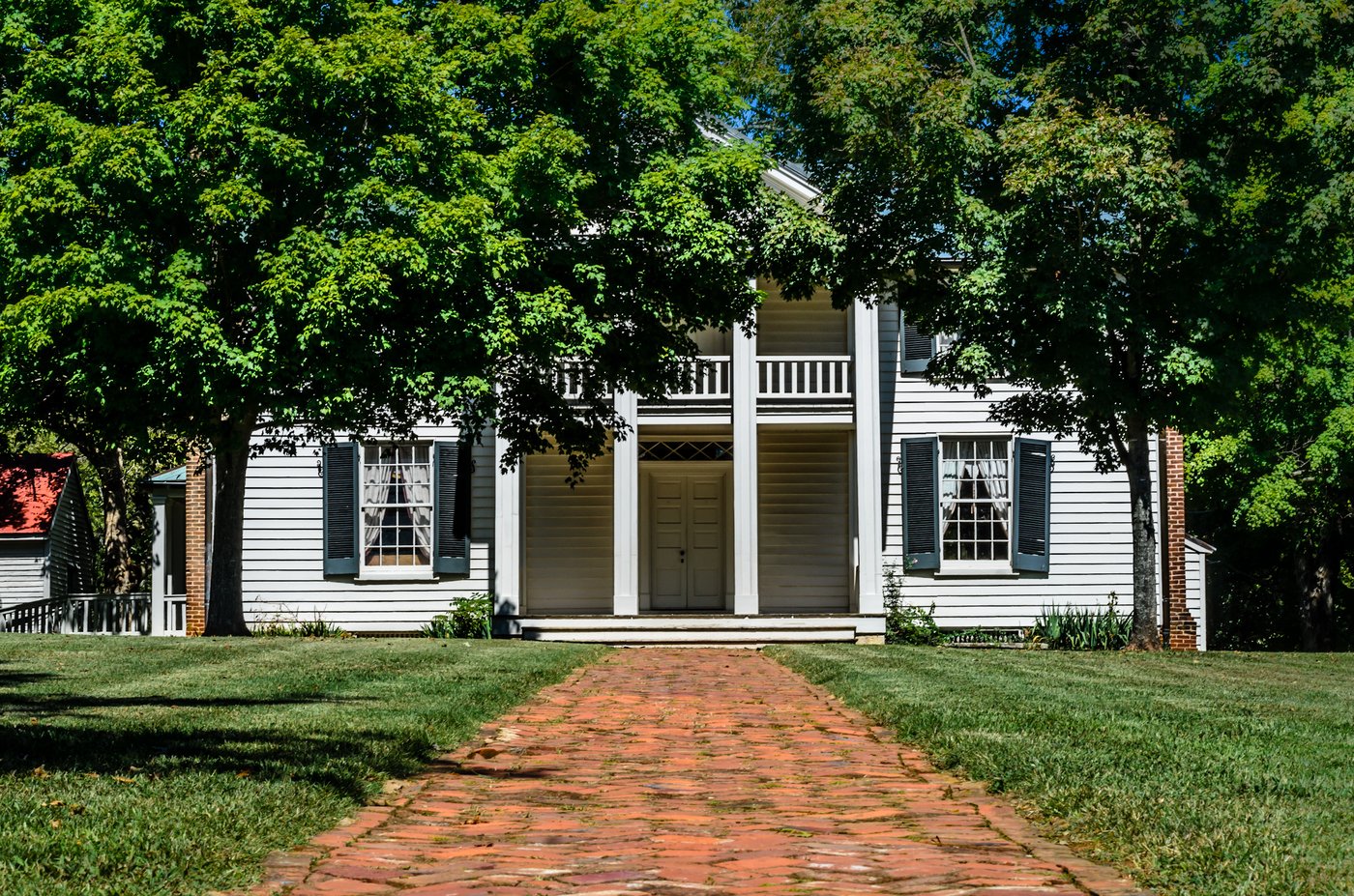 Historic Sam Davis House Greek Revival exterior in Smyrna, Tennessee